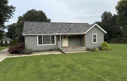 516 N Maple Street, Argos, IN 46501