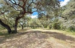 4668 Old Hwy Rd, Inez, TX 77968