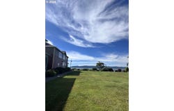 240 ROUND HOUSE Rd, Astoria, OR 97103