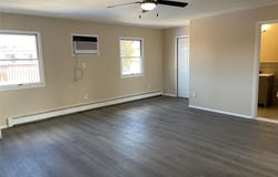7 Locust Ave, Babylon, NY 11702