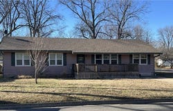 925 N Elm Street, Nevada, MO 64772