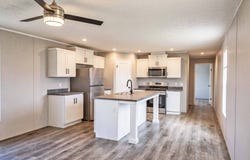 4250 OH-307, Geneva, OH 44041