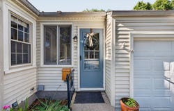 9 Milton Rd, Barrington, RI 02806