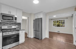 32 Bruning Lane, Spotswood, NJ 08884
