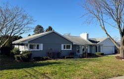 124 Eldredge Drive, VESTAL, NY 13850