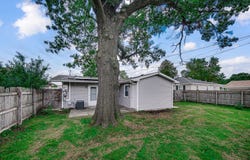 809 Westshire Drive, Joliet, IL 60435