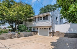147 Clairmont Avenue, Belford, NJ 07718