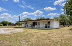 3110 COMMERCE ST, Campbellton, TX 78008
