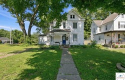 413-415 S Orchard Street, Clinton, MO 64735