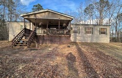 1714 Hebron Church Rd., Grenada, MS 38901