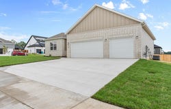 210 E Clayton Lane, Republic, MO 65738