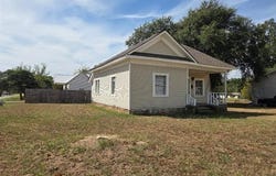 22 W Seneca, McAlester, OK 74501