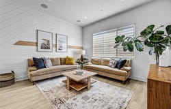 327 Novel, Irvine, CA 92618