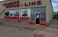413 E 3rd Ave, Hutchinson, KS 67501