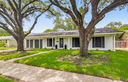 2308 E Loma Vista Avenue, Victoria, TX 77901