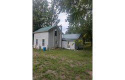215 S Monroe Street, Bloomingdale, MI 49026