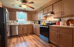 726 W 4th St, Lamoni, IA 50140