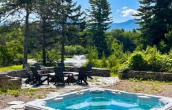 741 Journeys End Road, Mendon, VT 05701