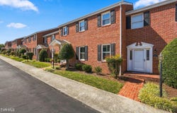 2734 E Oakland, Johnson City, TN 37601