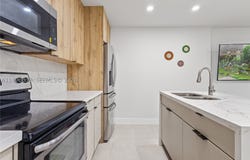 10017 SW 23rd Ter, Miami, FL 33165