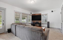 709 E Monroe Street, Mount Pleasant, IA 52641