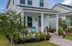 686 Blueway Avenue, Summerville, SC 29486