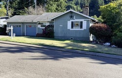2260 ARTHUR Dr, Reedsport, OR 97467