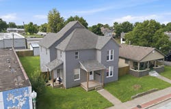 36 W Olive Street, Aurora, MO 65605