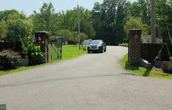 MCGLUE Road, CHAPTICO, MD 20621