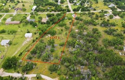 319 Sunset Dr, Burnet, TX 78611