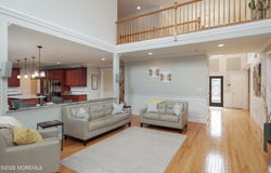 24 Kipling Way, Manalapan, NJ 07726