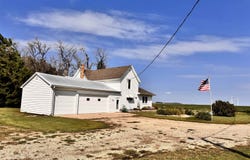 2881 Silver Ave, Sanborn, IA 51248