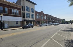 4 W Burlington Avenue, La Grange, IL 60525