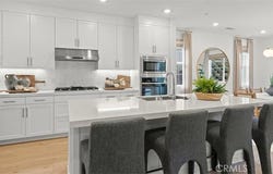 2010 Pyrenes Place, Santa Paula, CA 93060