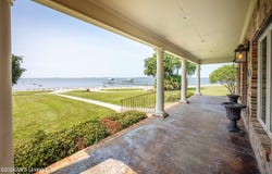 435 E Beach Drive, Ocean Springs, MS 39564