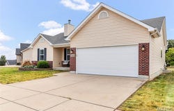 2140 Warwick Castle Drive, Imperial, MO 63052
