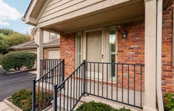 10 Oxford Court, Dearborn, MI 48124