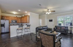 714 North Center Street, Arlington, TX 76011