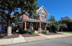 220 Grace Ave, Canonsburg, PA 15317