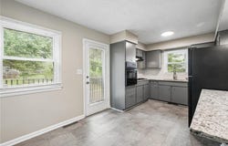 16412 E 32nd Street S, Independence, MO 64055