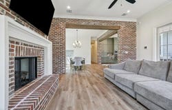 7626 Mcmahon Dr, Baton Rouge, LA 70817