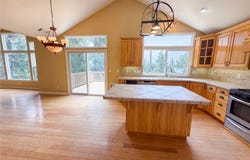 295 Fairway, Lake Arrowhead, CA 92352