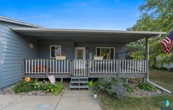 1201 E 68th St N, Sioux Falls, SD 57104