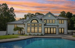 496 White Oak Ridge Rd, Millburn Twp., NJ 07078-1271