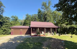 3966 N Elmdale Rd, Olney, IL 62450