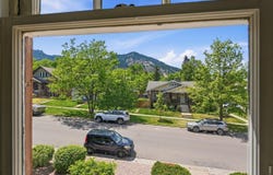1090 11th St, Boulder, CO 80302