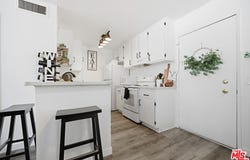 23515 Lyons Ave, Valencia, CA 91355