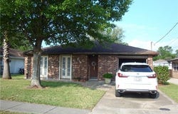 954 OAK Avenue, Harahan, LA 70123