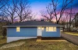 3780 Sunset Drive, Pacific, MO 63069
