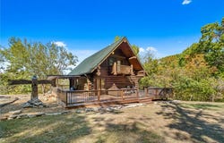 1081 Lakeview Bend, Eureka Springs, AR 72632